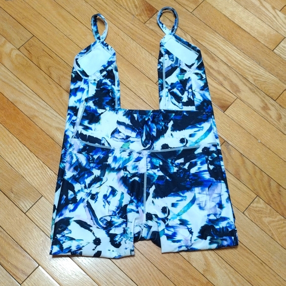 Fabletic Define Powerhold watercolor high rise full length leggings w stirrups - Picture 2 of 5